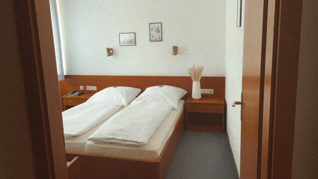 Hotel Zur Sonne Kirchhain Ngoại thất bức ảnh